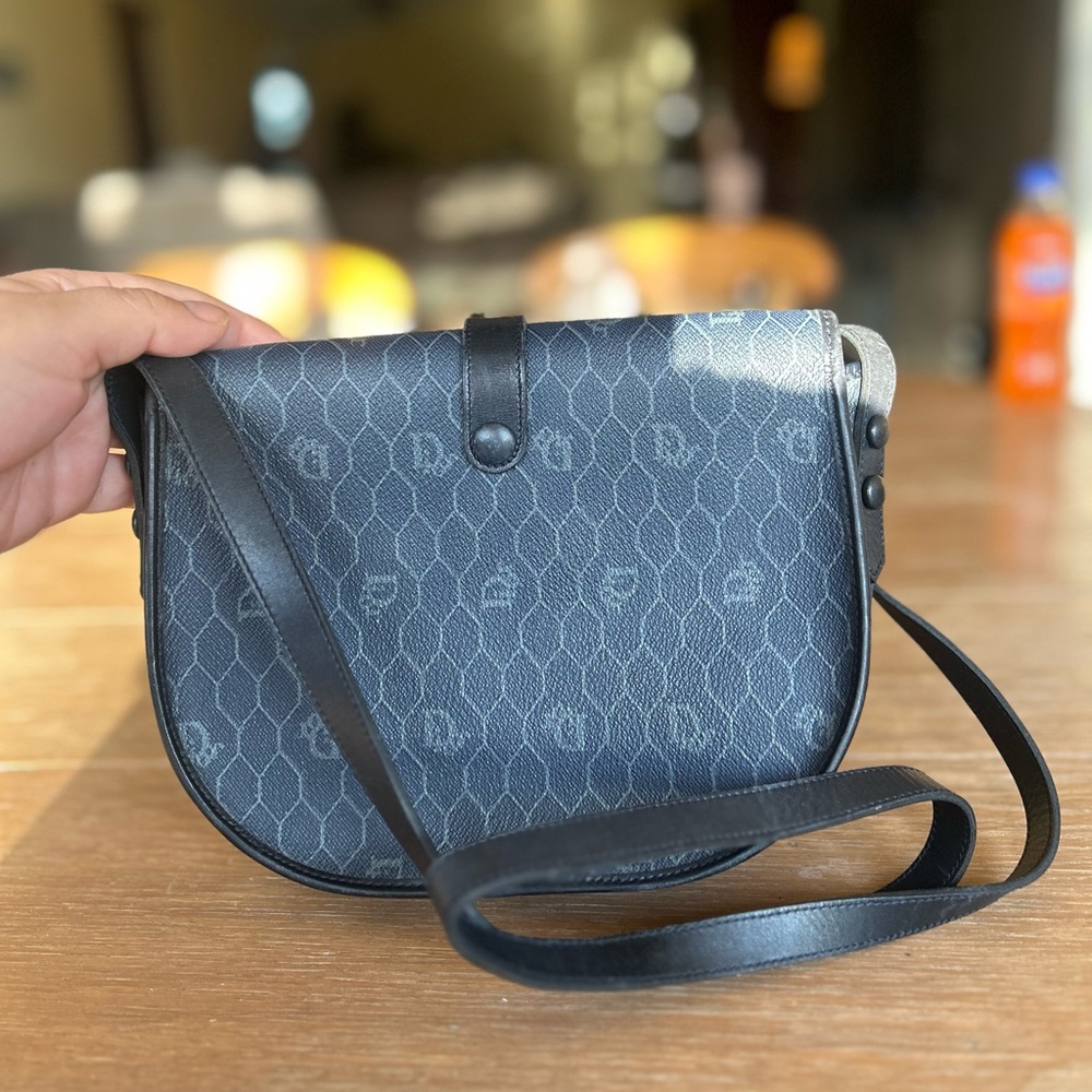 Vintage Dior Vanity lady dior linen crossbody bag
Navy. - Picture 5 of 10